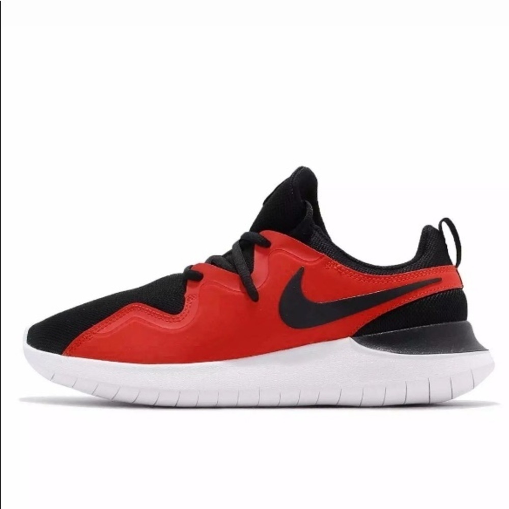 Nike tessen Black & red sz 8.5